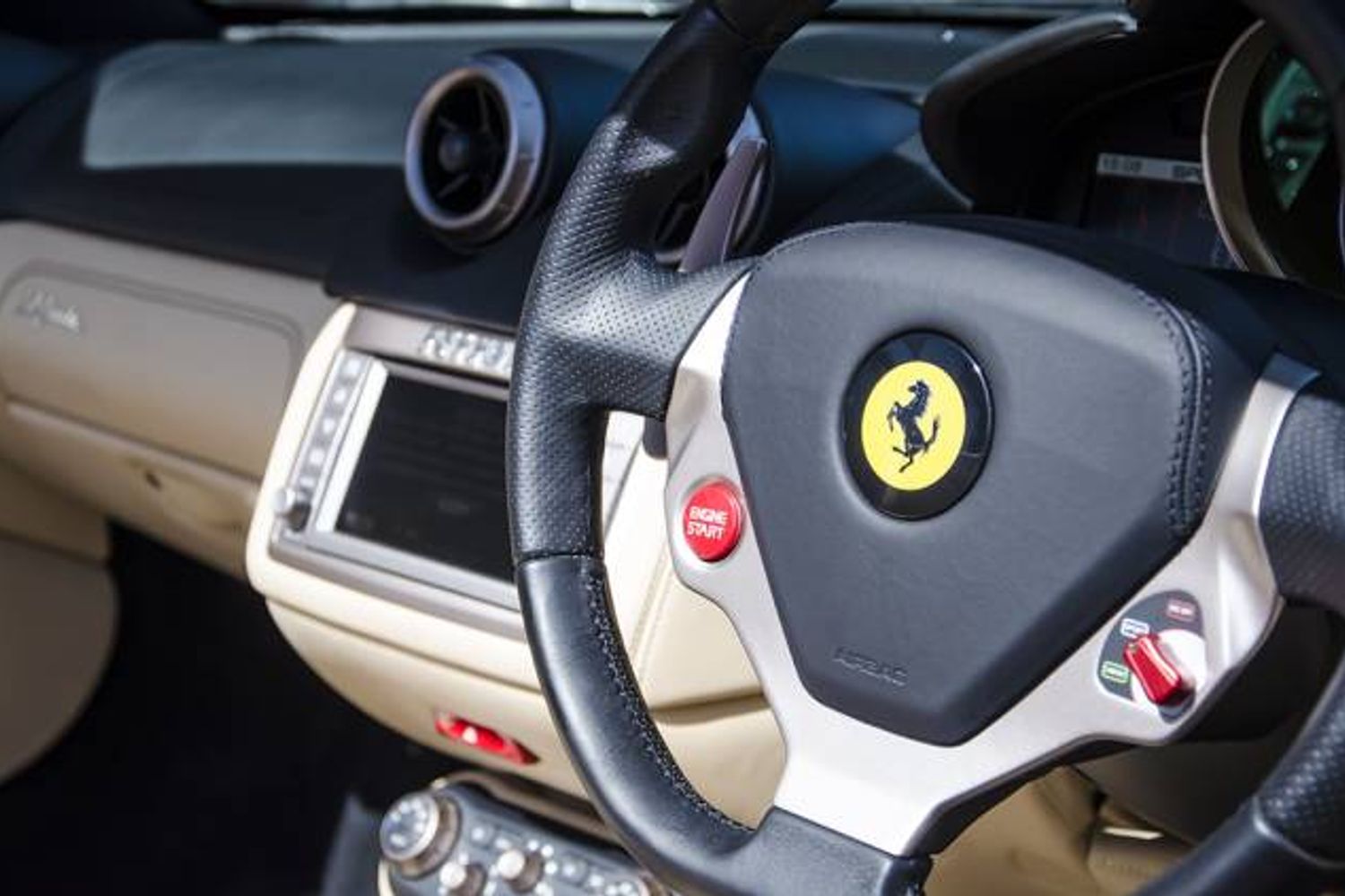 FERRARI California 30 Convertible
