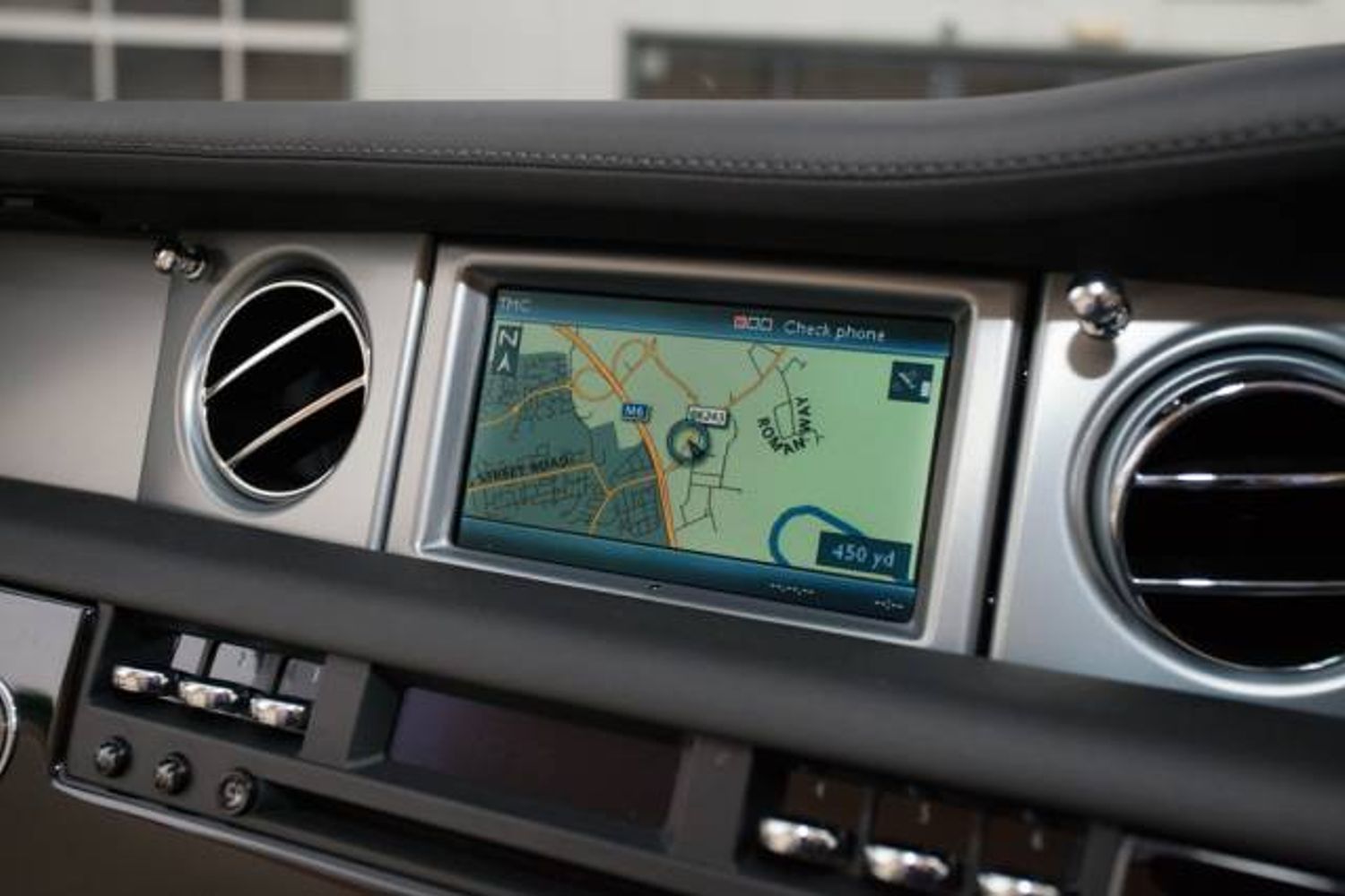ROLLS-ROYCE PHANTOM DROPHEAD COUPE 2dr Auto