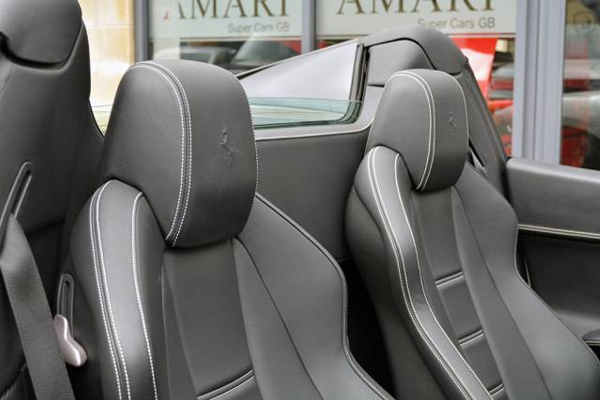 FERRARI 458 CONVERTIBLE Spider Auto