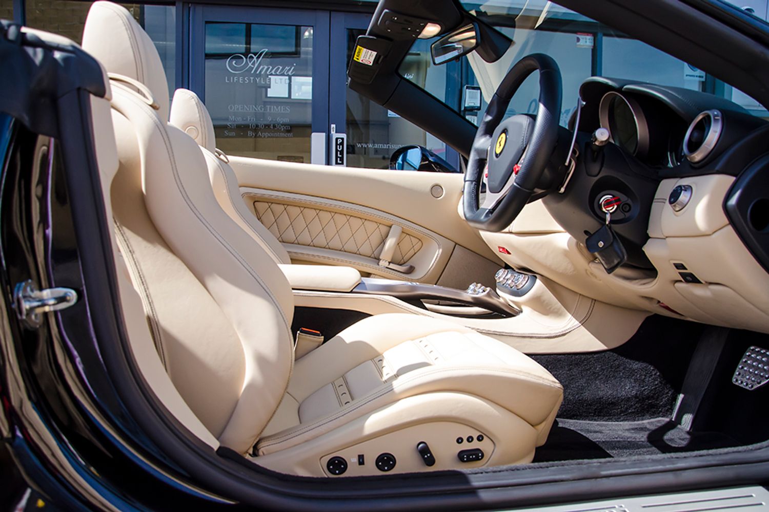 FERRARI California 30 Convertible