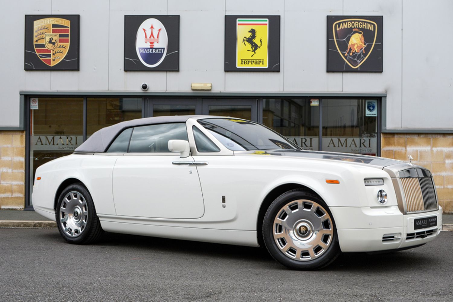 ROLLS-ROYCE PHANTOM DROPHEAD COUPE 2dr Auto