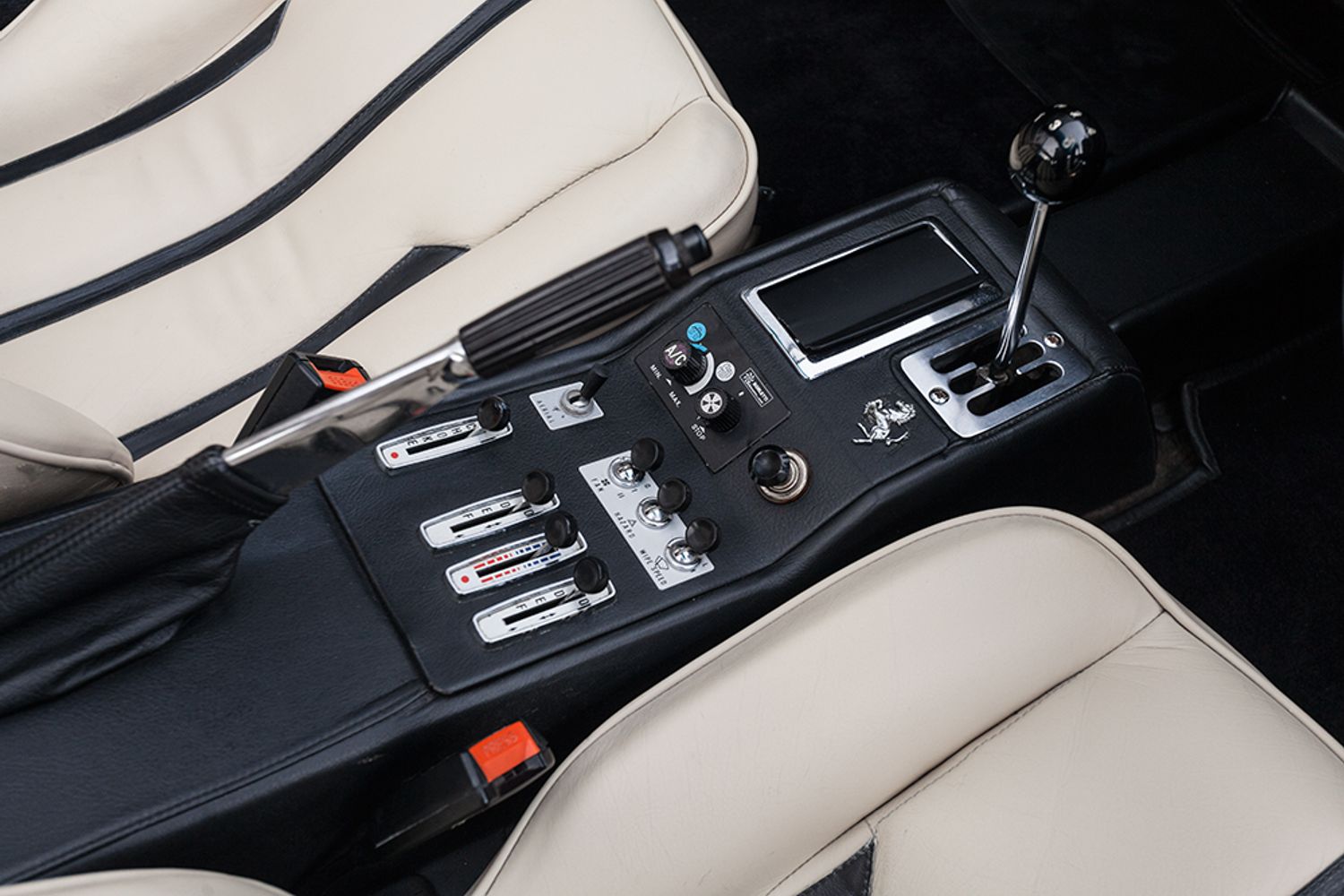 FERRARI 308 GTS
