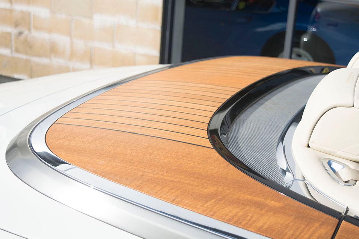 ROLLS-ROYCE PHANTOM DROPHEAD COUPE 2dr Auto
