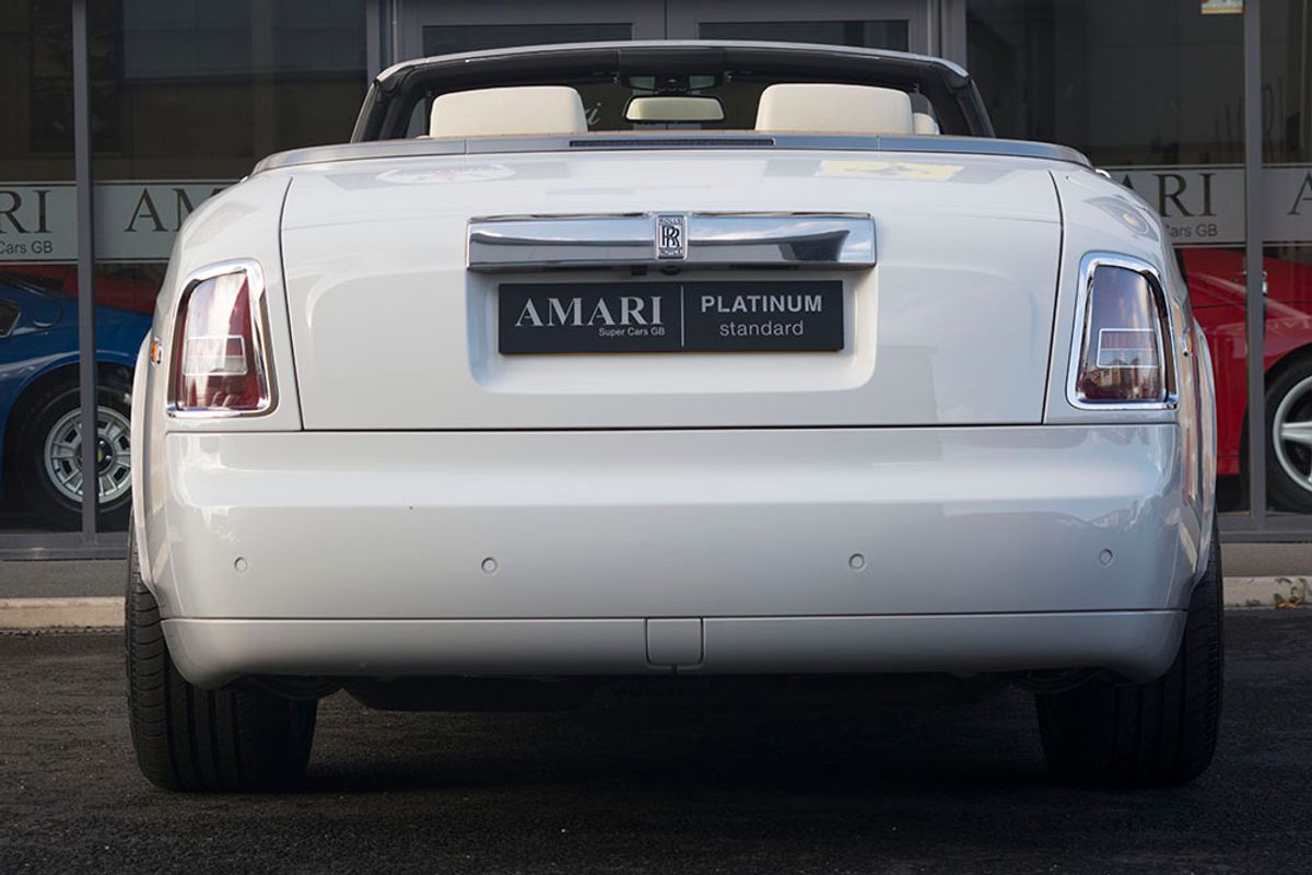 ROLLS-ROYCE PHANTOM DROPHEAD COUPE 2dr Auto