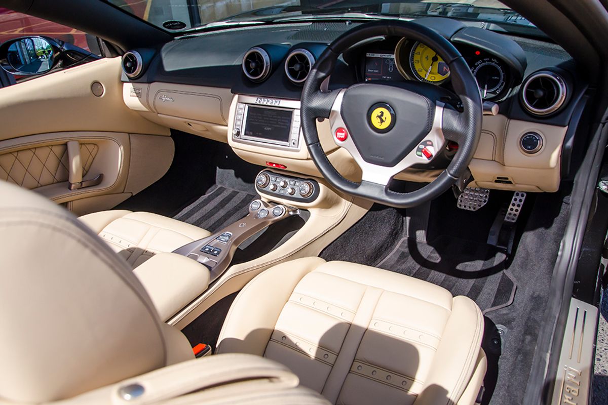 FERRARI California 30 Convertible