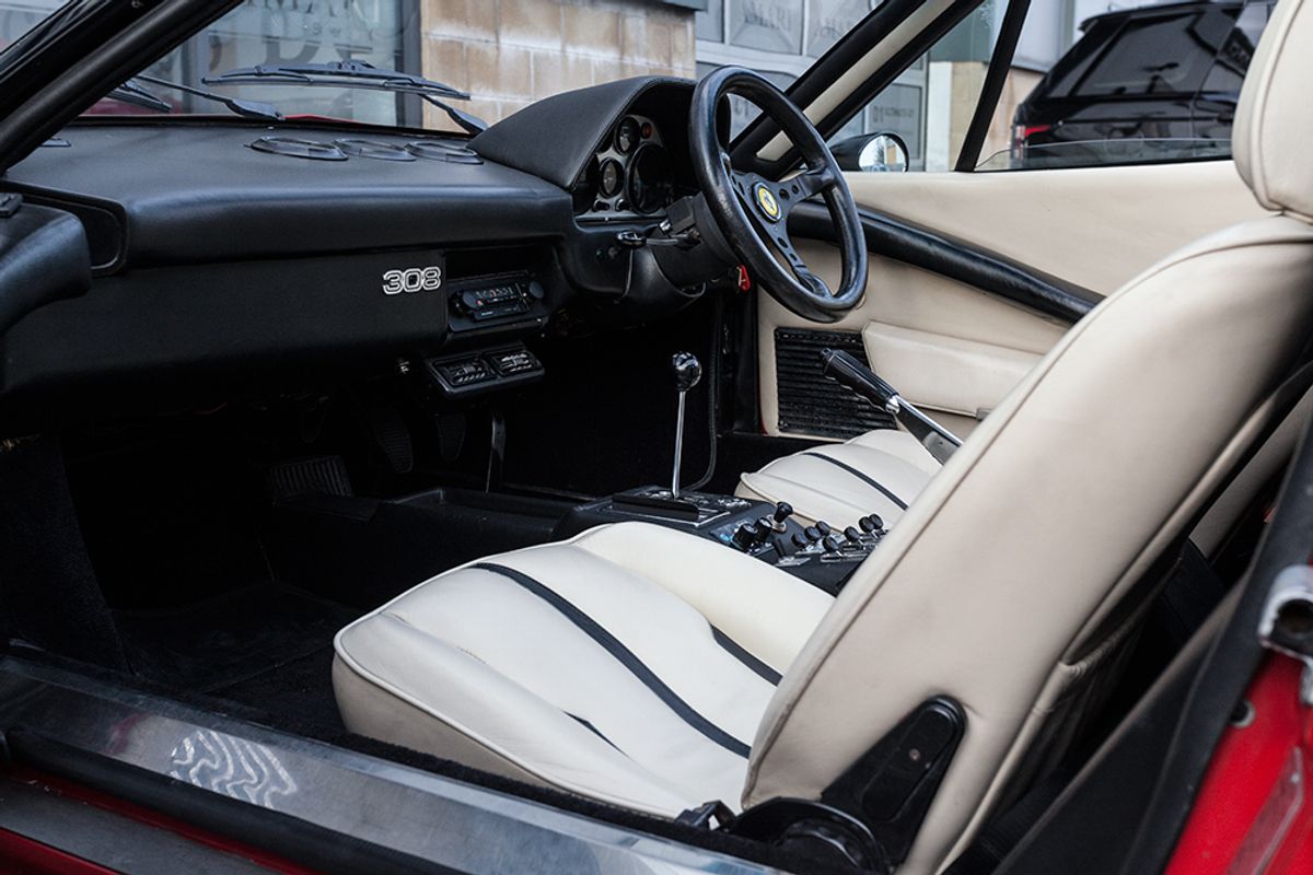 FERRARI 308 GTS