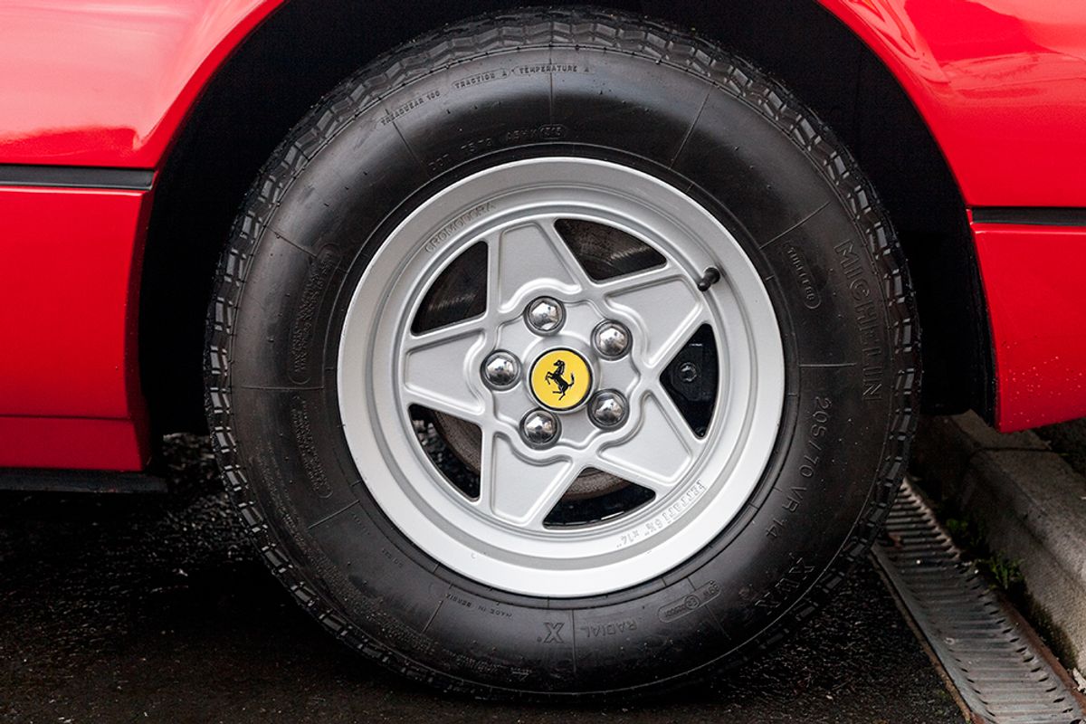 FERRARI 308 GTS