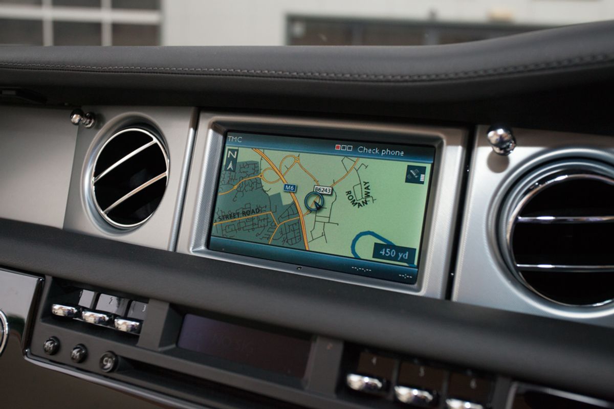 ROLLS-ROYCE PHANTOM DROPHEAD COUPE 2dr Auto