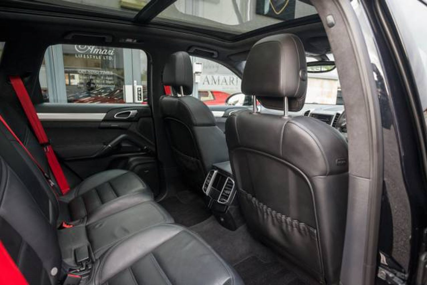 PORSCHE CAYENNE ESTATE GTS Tiptronic S