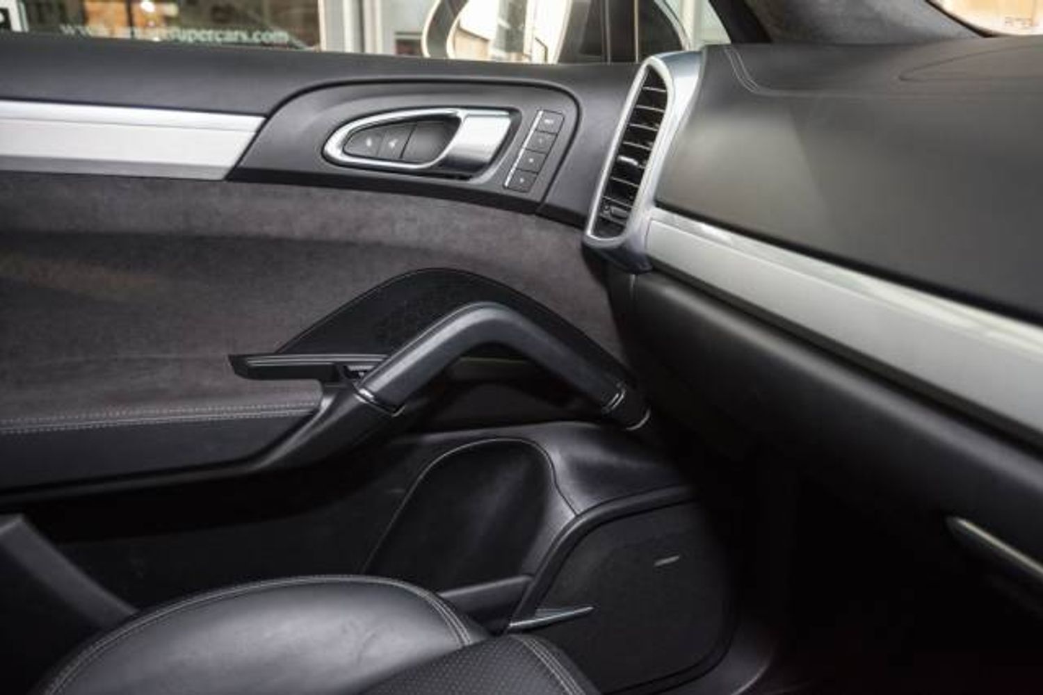PORSCHE CAYENNE ESTATE GTS Tiptronic S