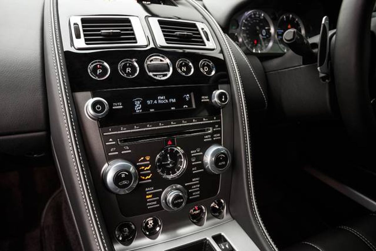 ASTON MARTIN DB9 COUPE V12 Touchtronic Auto