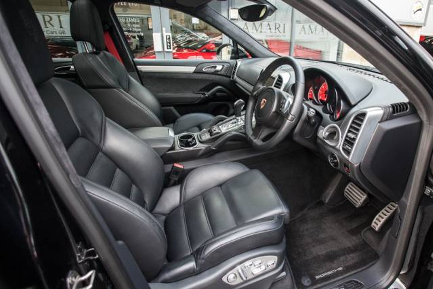 PORSCHE CAYENNE ESTATE GTS Tiptronic S