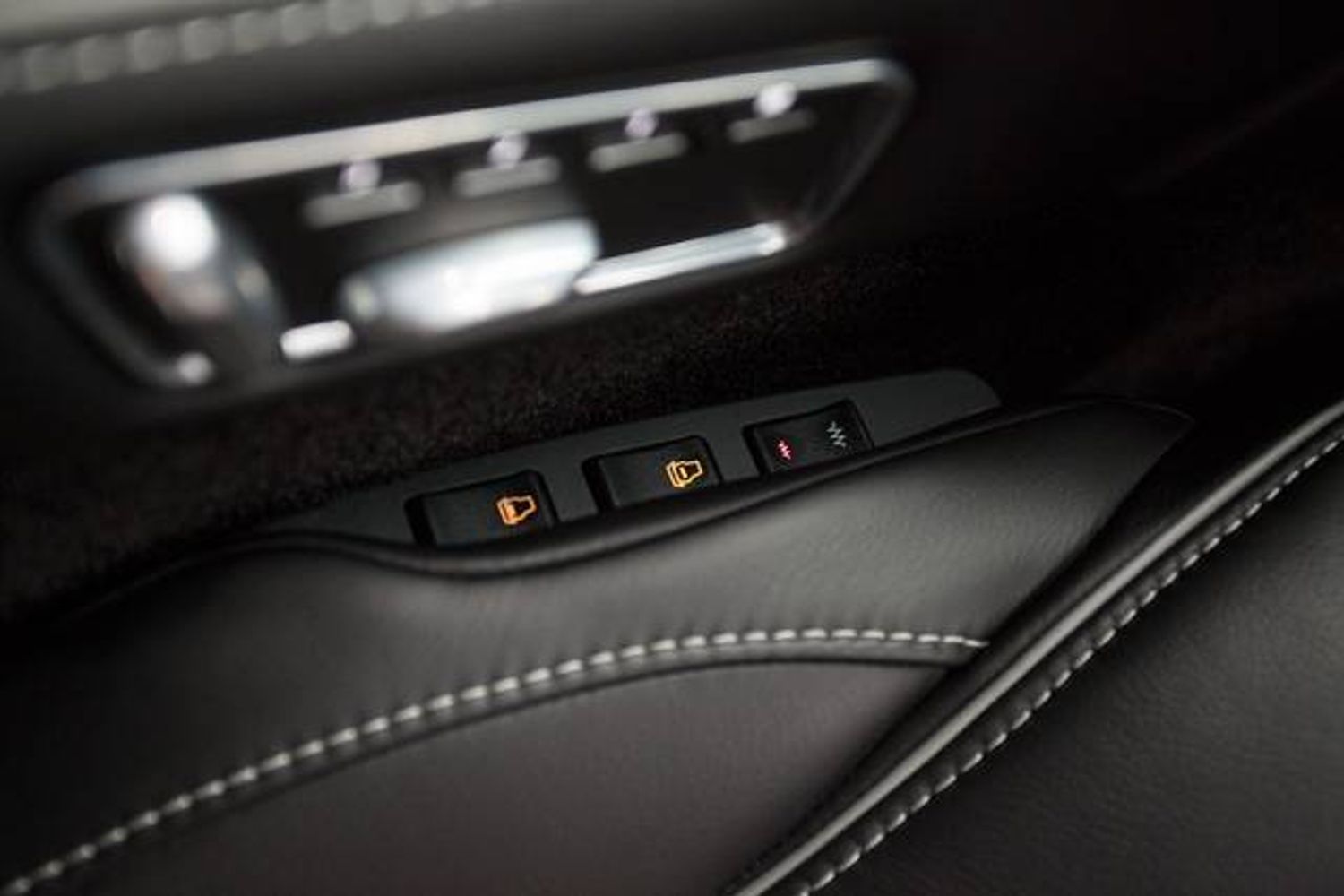 ASTON MARTIN DB9 COUPE V12 Touchtronic Auto