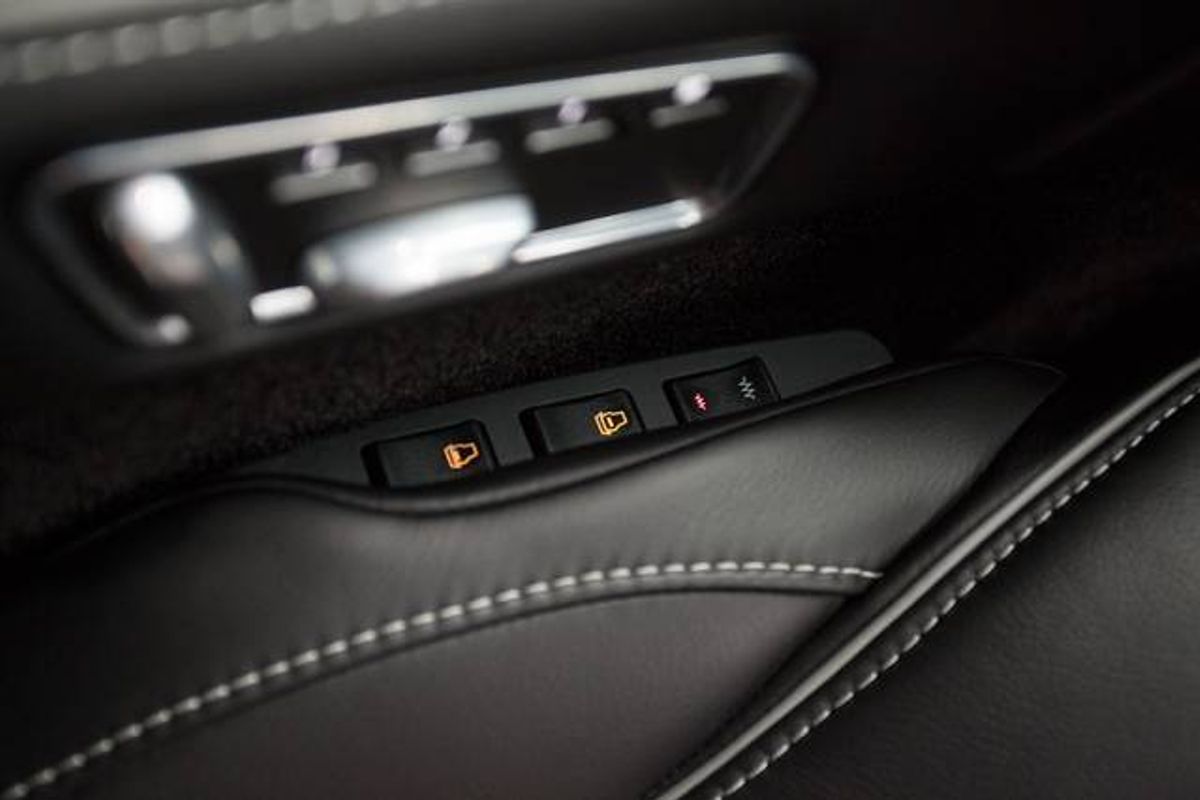 ASTON MARTIN DB9 COUPE V12 Touchtronic Auto
