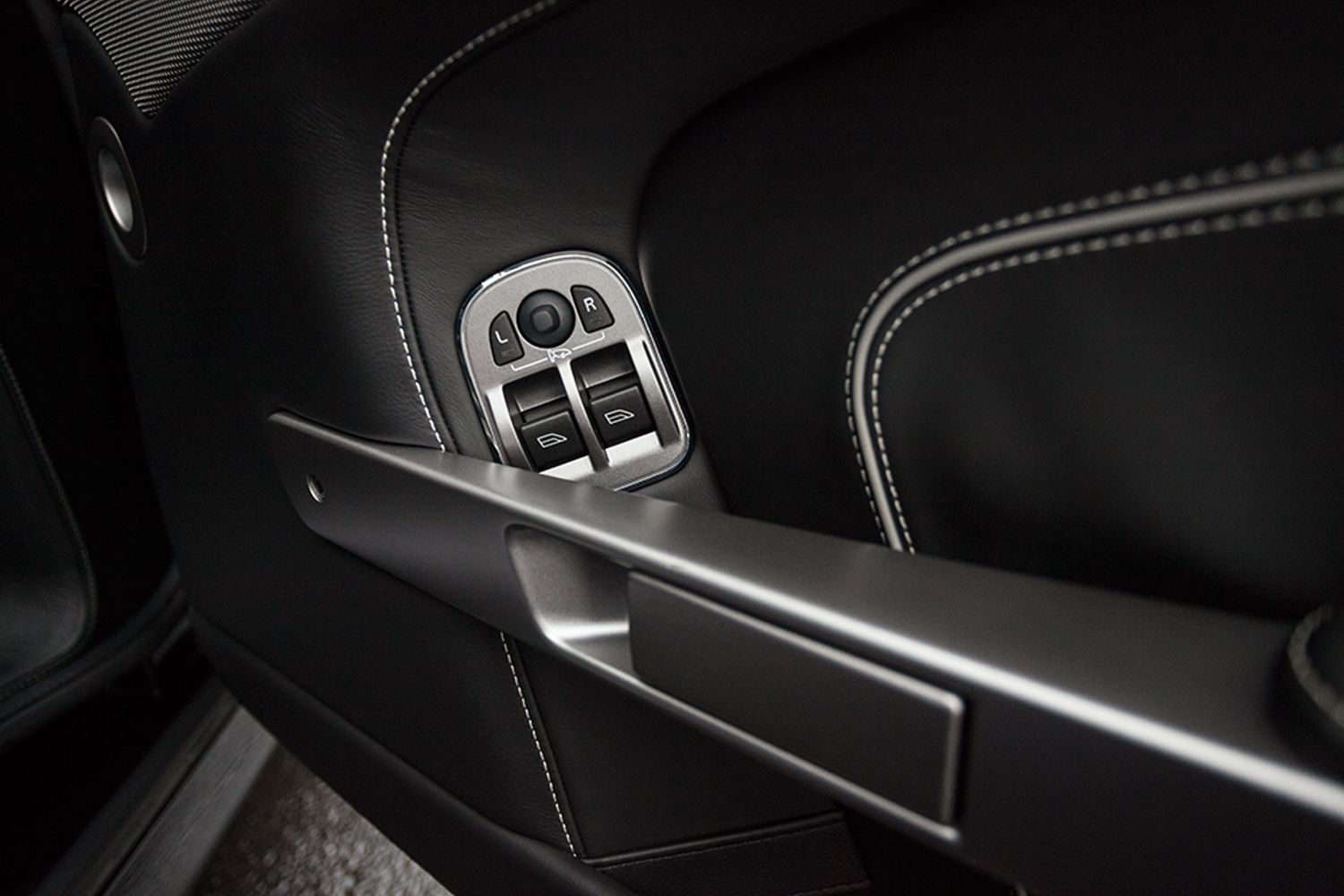 ASTON MARTIN DB9 COUPE V12 Touchtronic Auto