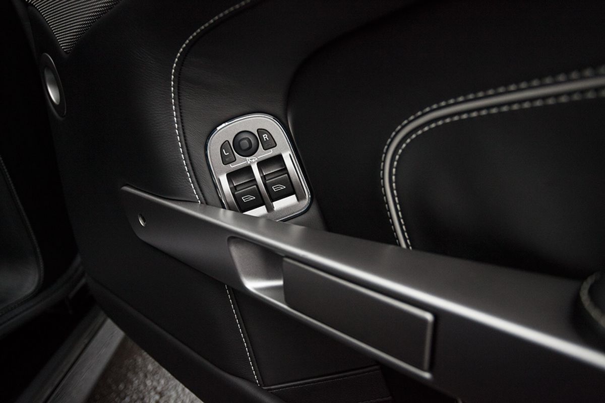 ASTON MARTIN DB9 COUPE V12 Touchtronic Auto