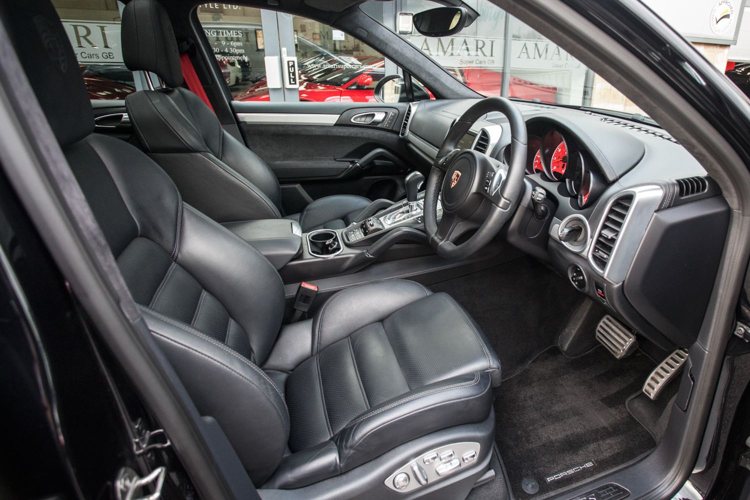 PORSCHE CAYENNE ESTATE GTS Tiptronic S