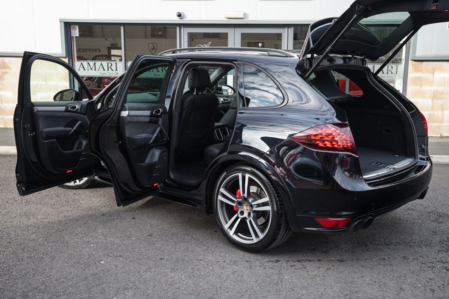 PORSCHE CAYENNE ESTATE GTS Tiptronic S