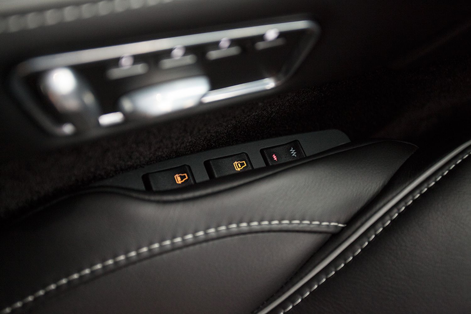 ASTON MARTIN DB9 COUPE V12 Touchtronic Auto
