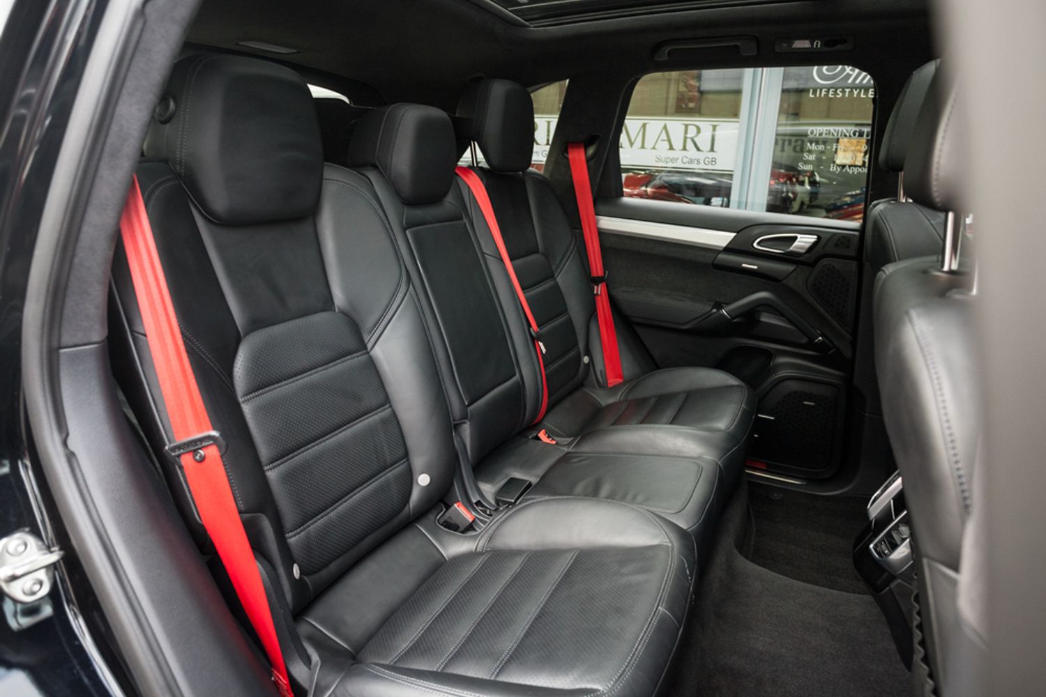 PORSCHE CAYENNE ESTATE GTS Tiptronic S