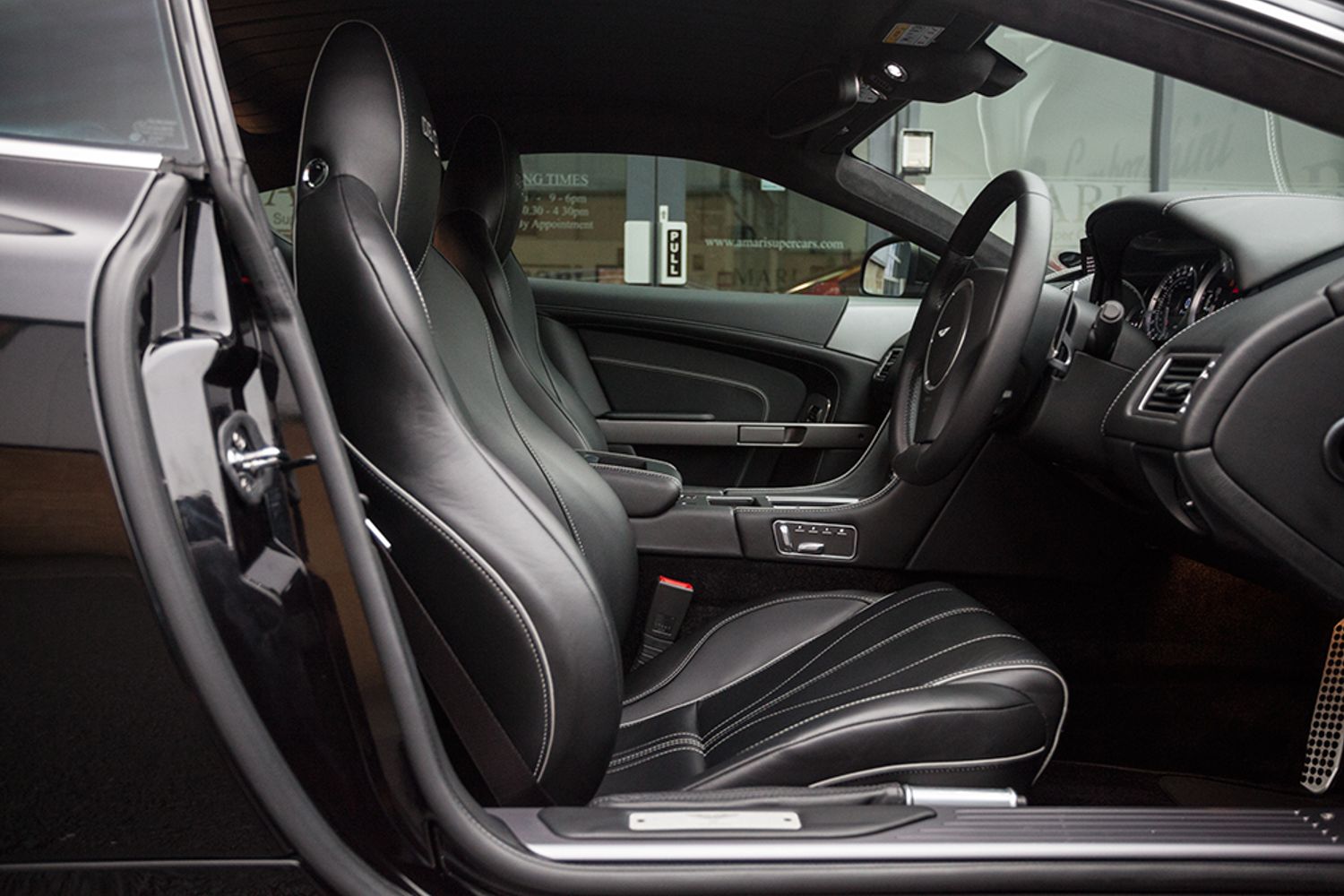 ASTON MARTIN DB9 COUPE V12 Touchtronic Auto