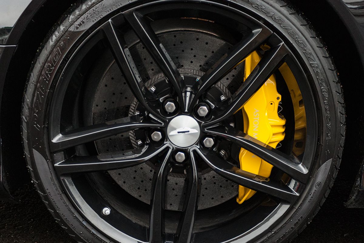 ASTON MARTIN DB9 COUPE V12 Touchtronic Auto