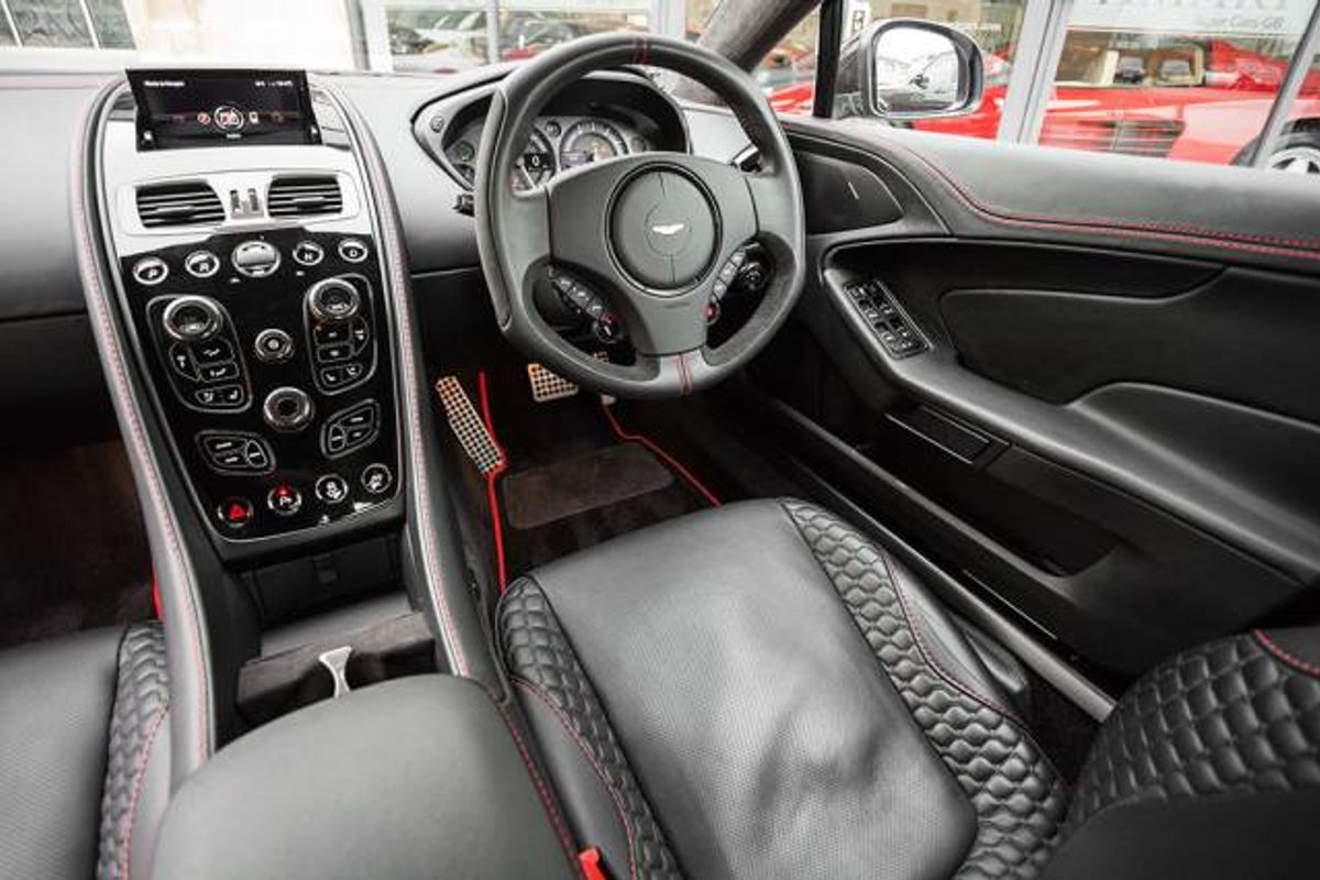 ASTON MARTIN VANQUISH COUPE V12 2+2 Touchtronic Auto