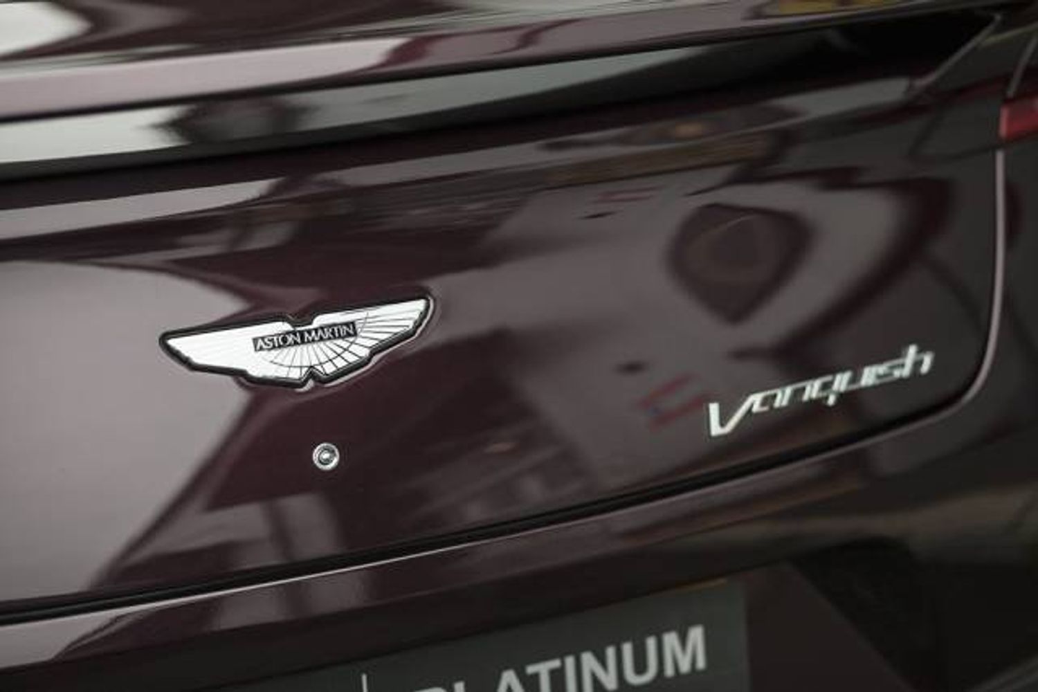 ASTON MARTIN VANQUISH COUPE V12 2+2 Touchtronic Auto