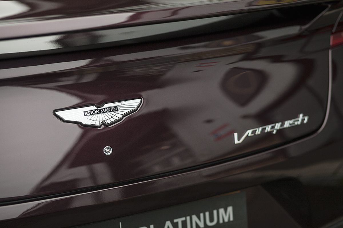 ASTON MARTIN VANQUISH COUPE V12 2+2 Touchtronic Auto