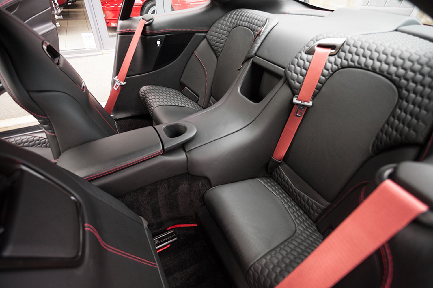 ASTON MARTIN VANQUISH COUPE V12 2+2 Touchtronic Auto