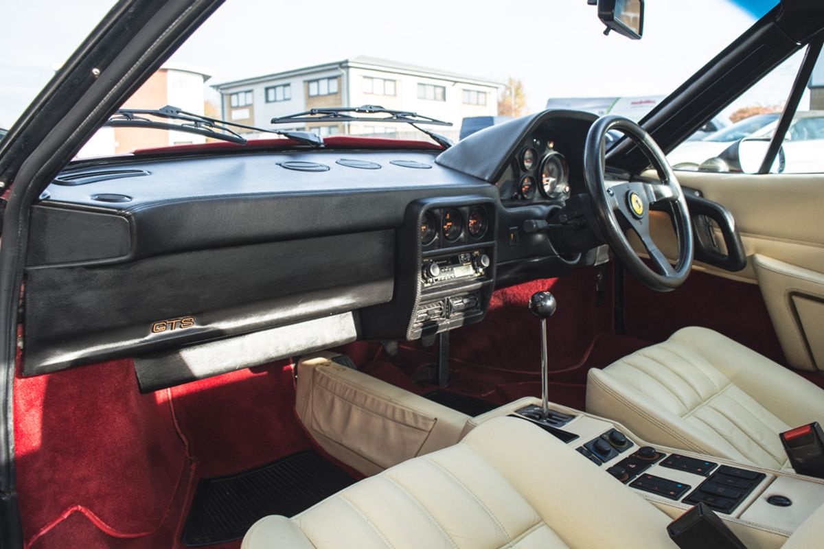 FERRARI 328 GTS