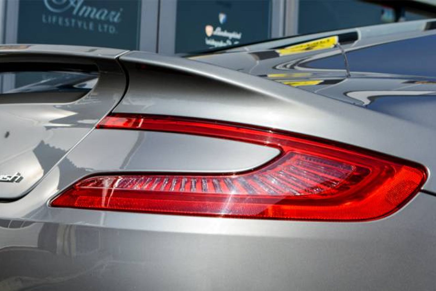 ASTON MARTIN VANQUISH COUPE V12 2+2 Touchtronic Auto