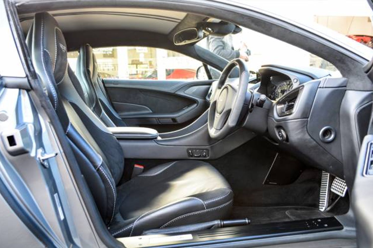 ASTON MARTIN VANQUISH COUPE V12 2+2 Touchtronic Auto