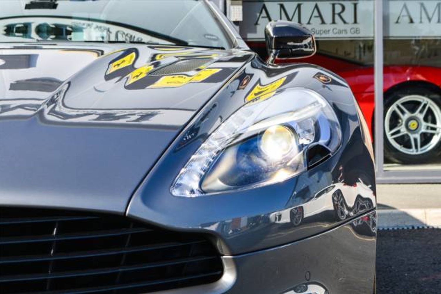 ASTON MARTIN VANQUISH COUPE V12 2+2 Touchtronic Auto