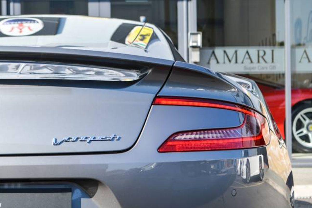ASTON MARTIN VANQUISH COUPE V12 2+2 Touchtronic Auto