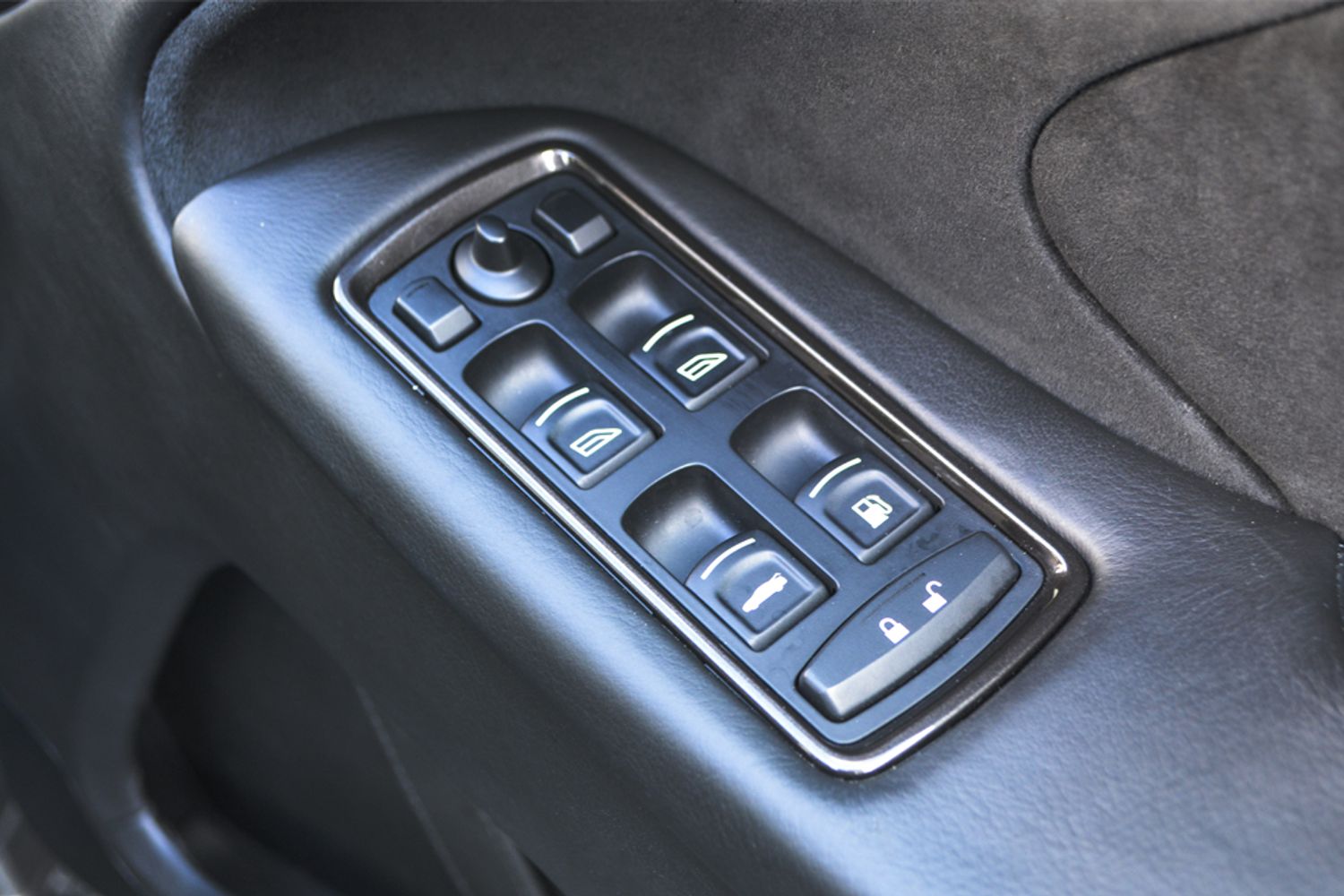 ASTON MARTIN VANQUISH COUPE V12 2+2 Touchtronic Auto