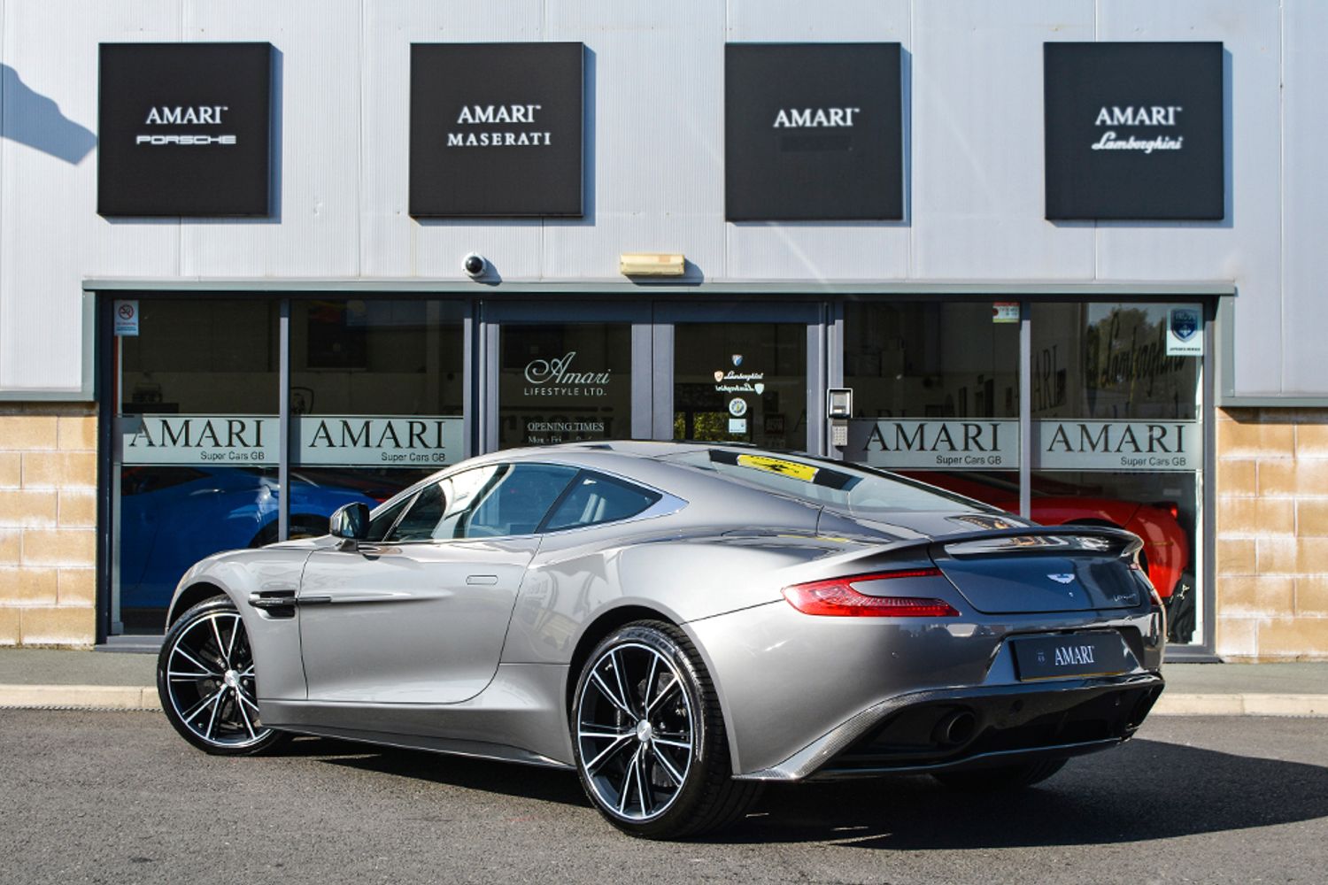 ASTON MARTIN VANQUISH COUPE V12 2+2 Touchtronic Auto