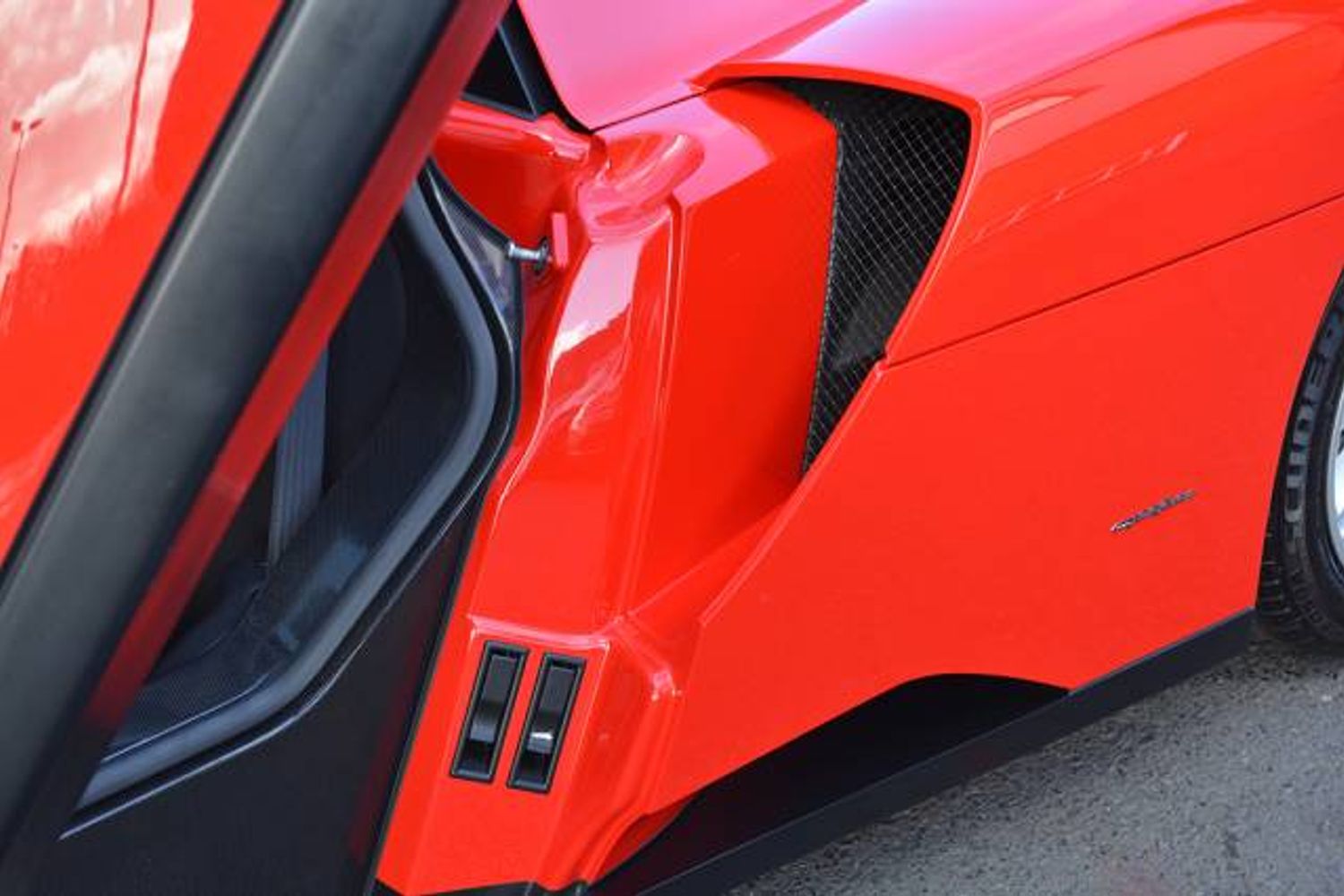 FERRARI ENZO COUPE 2dr