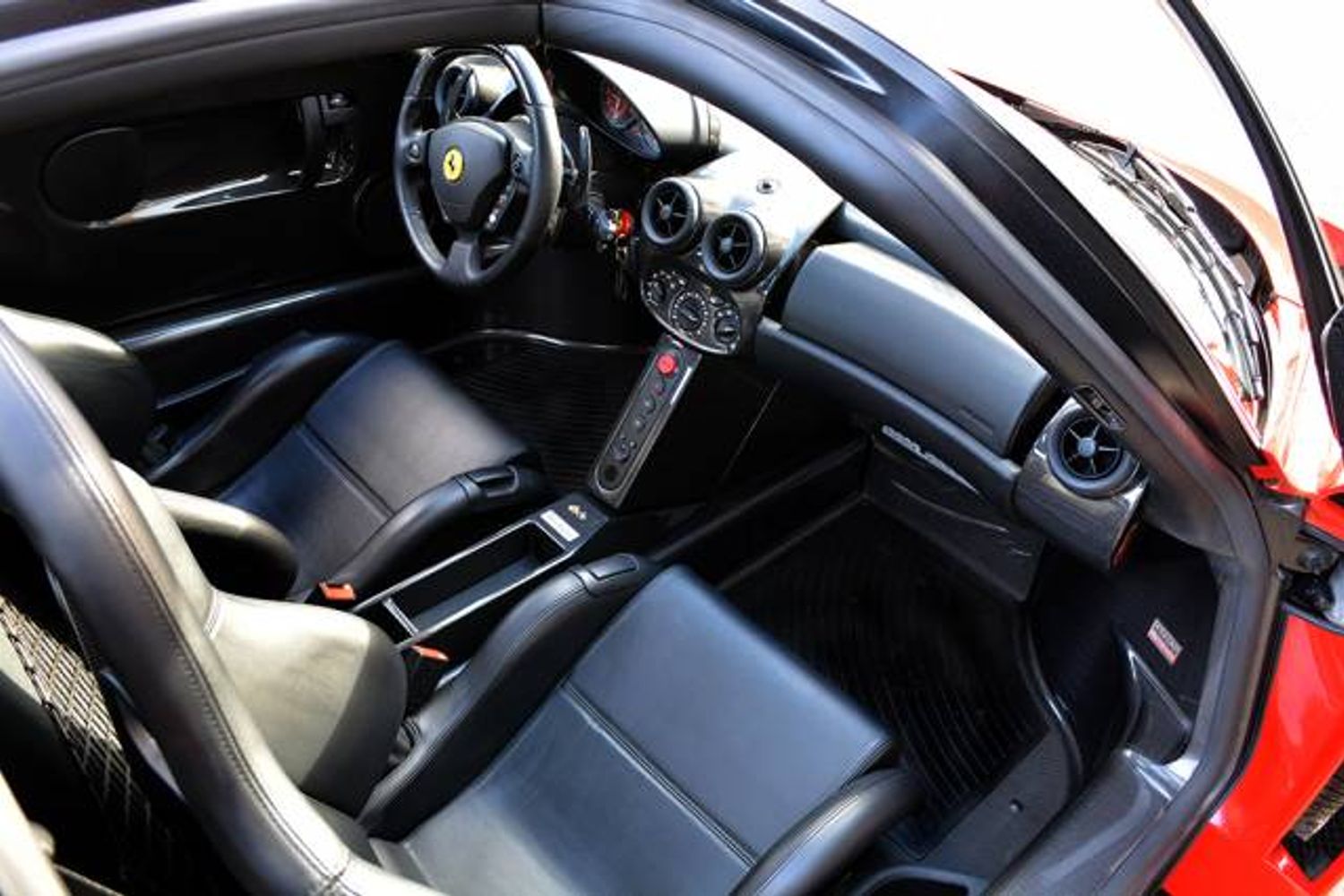 FERRARI ENZO COUPE 2dr