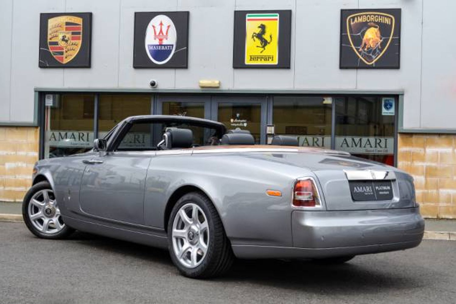 ROLLS-ROYCE PHANTOM DROPHEAD COUPE 2dr Auto