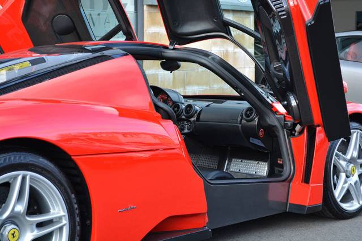 FERRARI ENZO COUPE 2dr