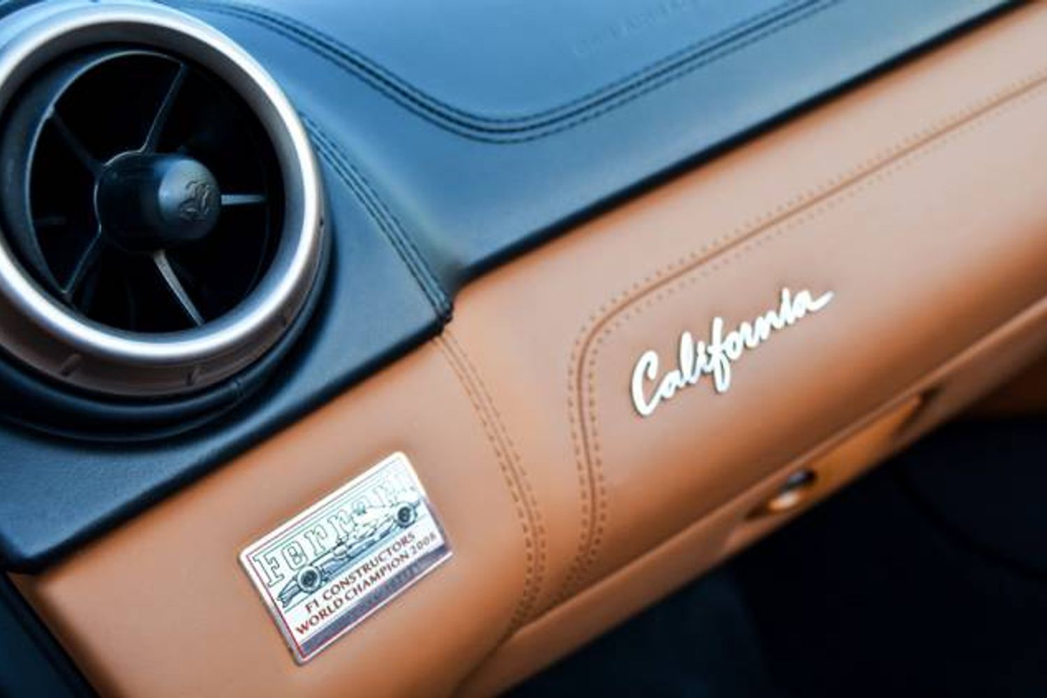 FERRARI CALIFORNIA CONVERTIBLE 2+ F1