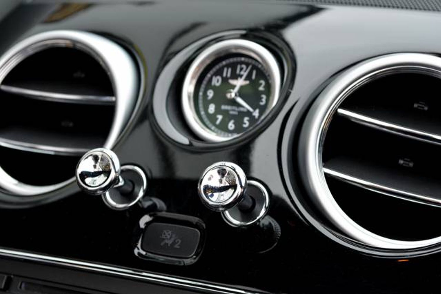 BENTLEY CONTINENTAL GTC CONVERTIBLE 4.0 V8 Auto