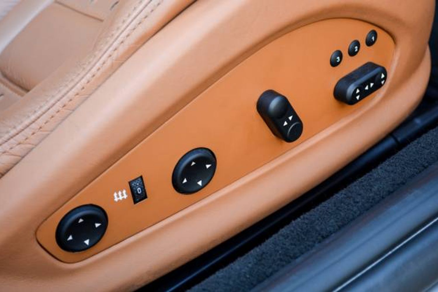 FERRARI CALIFORNIA CONVERTIBLE 2+ F1