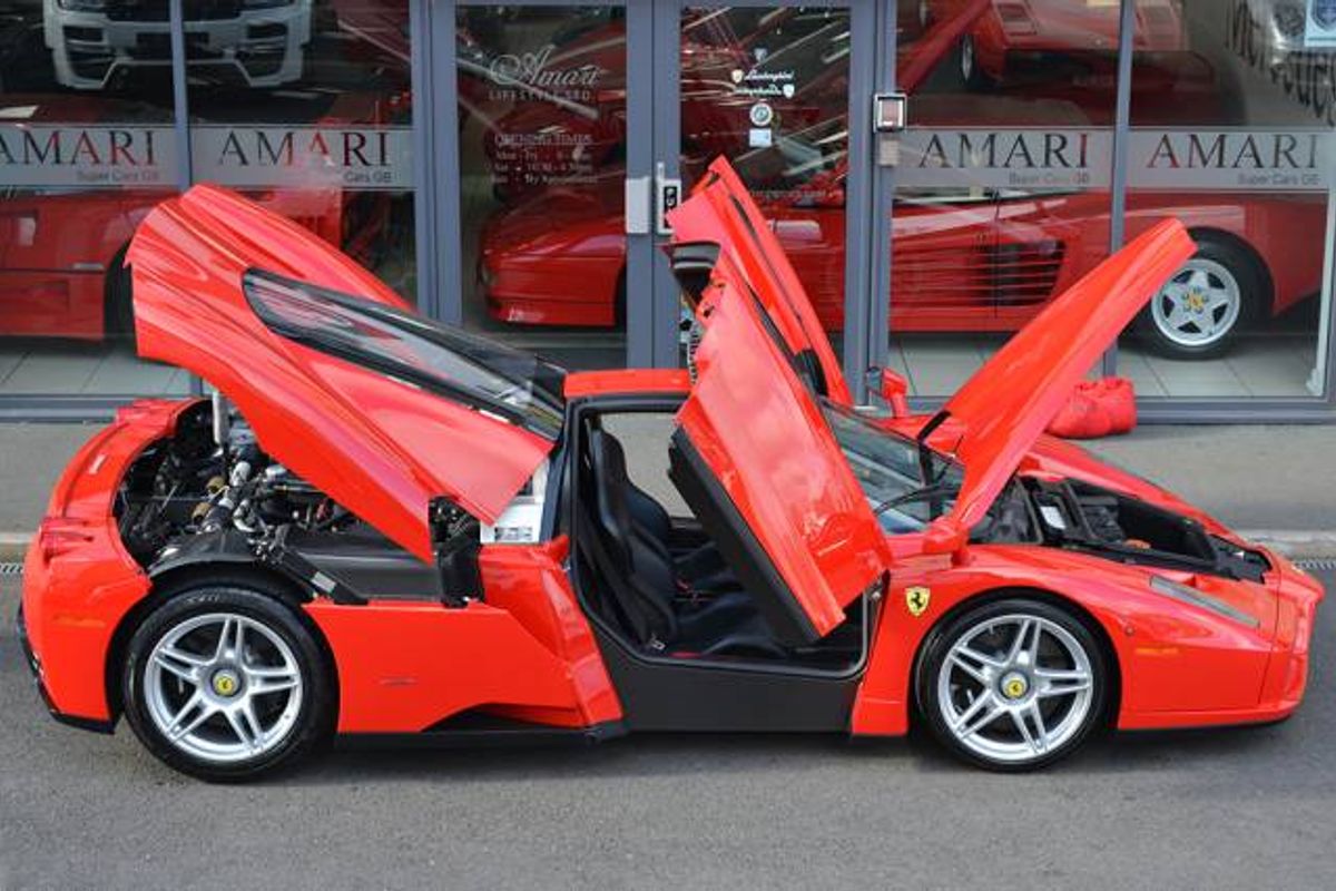 FERRARI ENZO COUPE 2dr