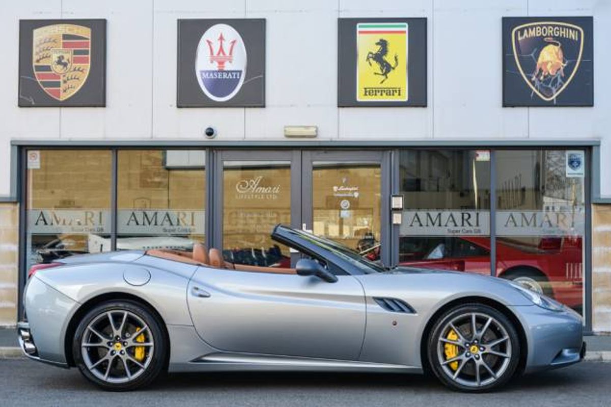 FERRARI CALIFORNIA CONVERTIBLE 2+ F1