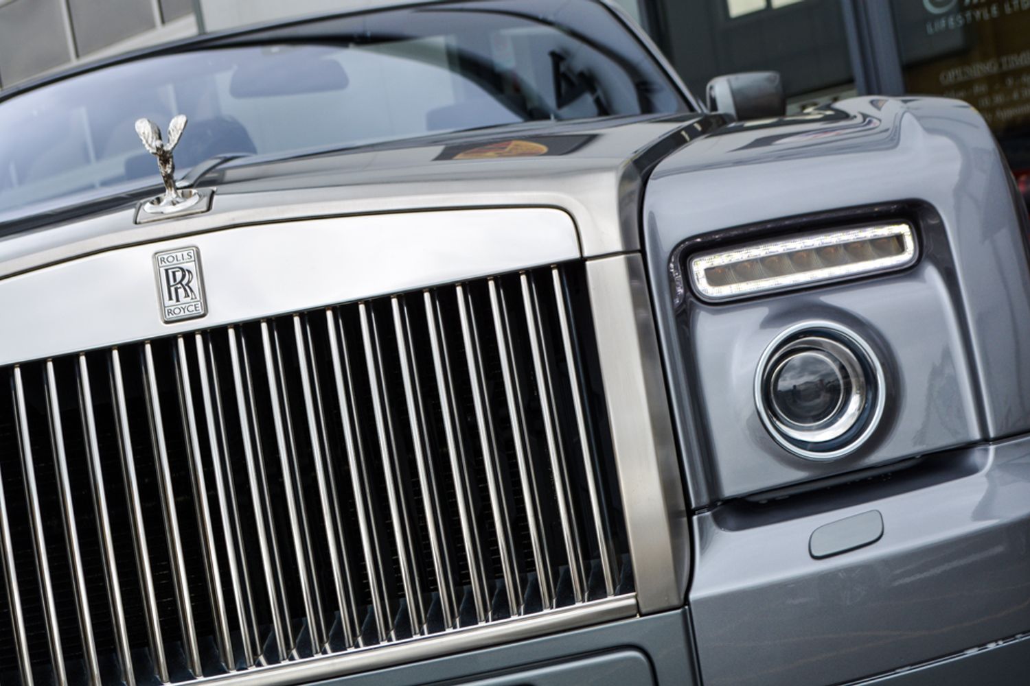 ROLLS-ROYCE PHANTOM DROPHEAD COUPE 2dr Auto