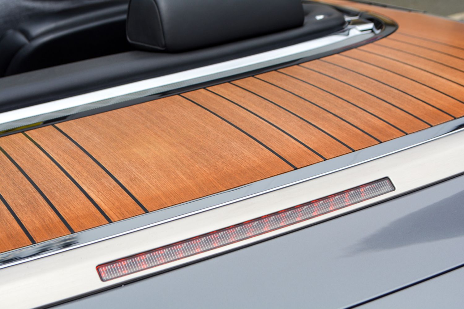 ROLLS-ROYCE PHANTOM DROPHEAD COUPE 2dr Auto