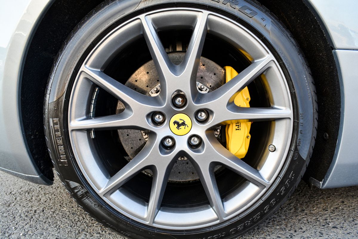 FERRARI CALIFORNIA CONVERTIBLE 2+ F1