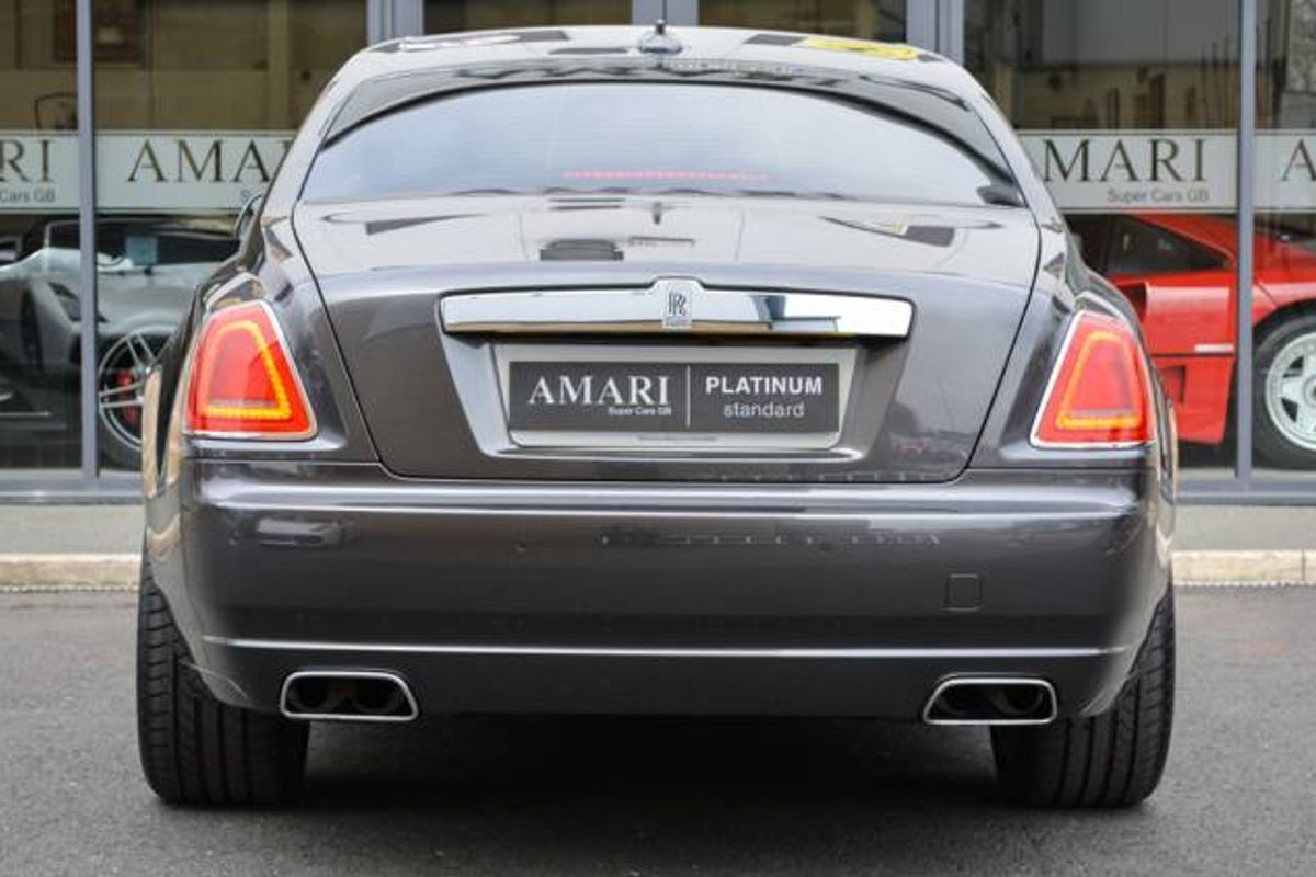 ROLLS-ROYCE GHOST SALOON 4dr Auto